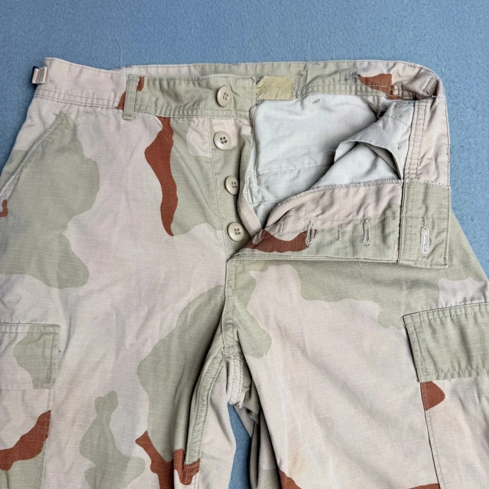 US Military 3 Color Desert Camo Cargo Pants Ripstop Small Short 8415-01-327-5329
